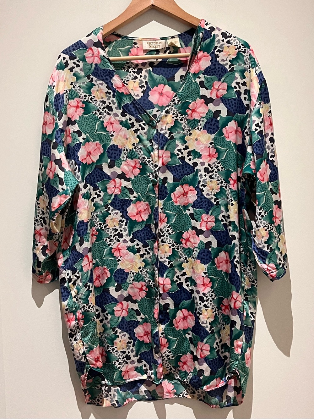 Vintage 100% Silk Victoria Secret Gold Label Floral Nightshirt 80s 90s M